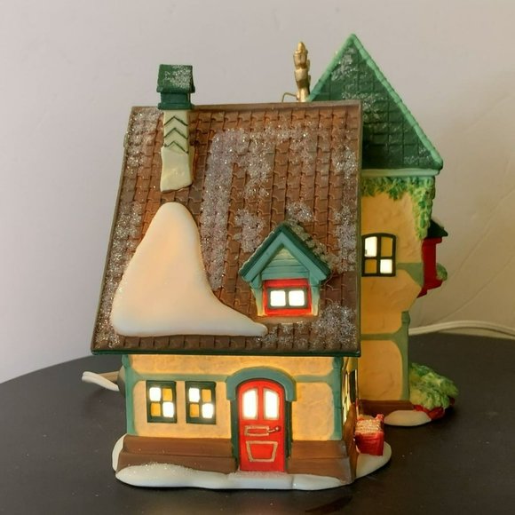 Dept 56 The Glacier Gazette North Pole Village Lighted Christmas Building - 1997 - Picture 8 of 12